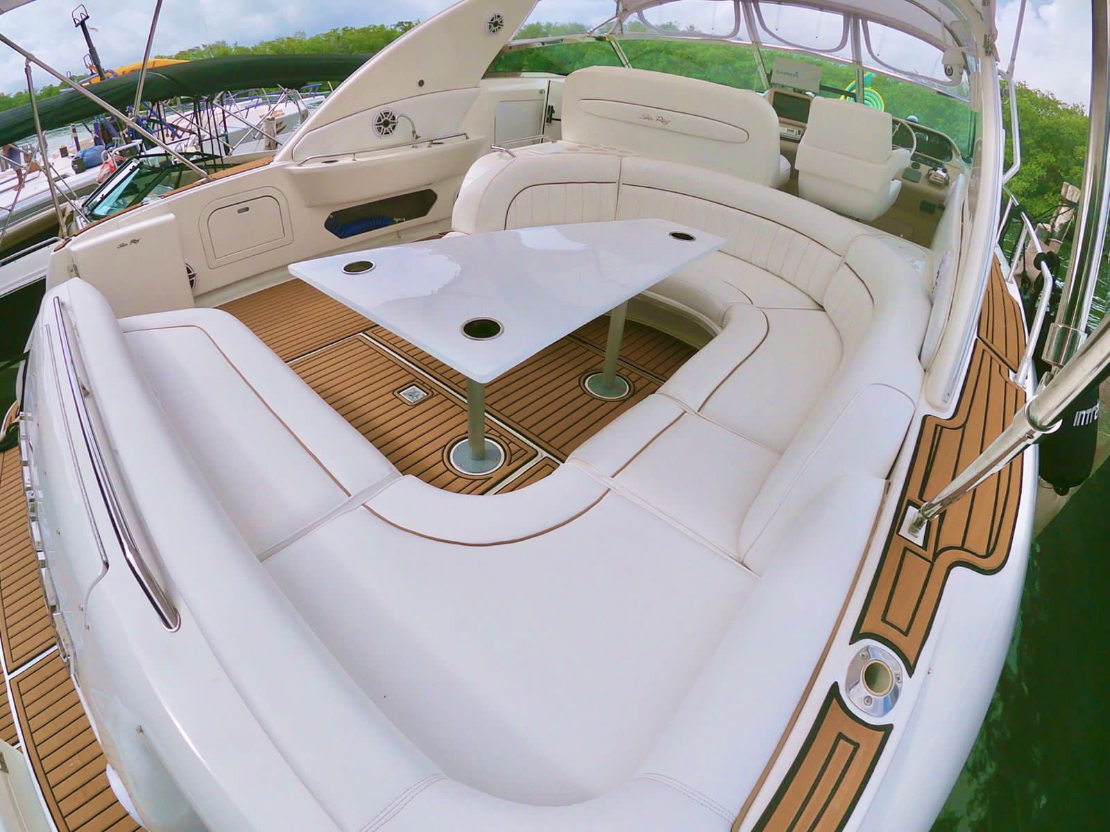 Bow area of Intrepido 46ft with sunbathing space and water toys in Cancun