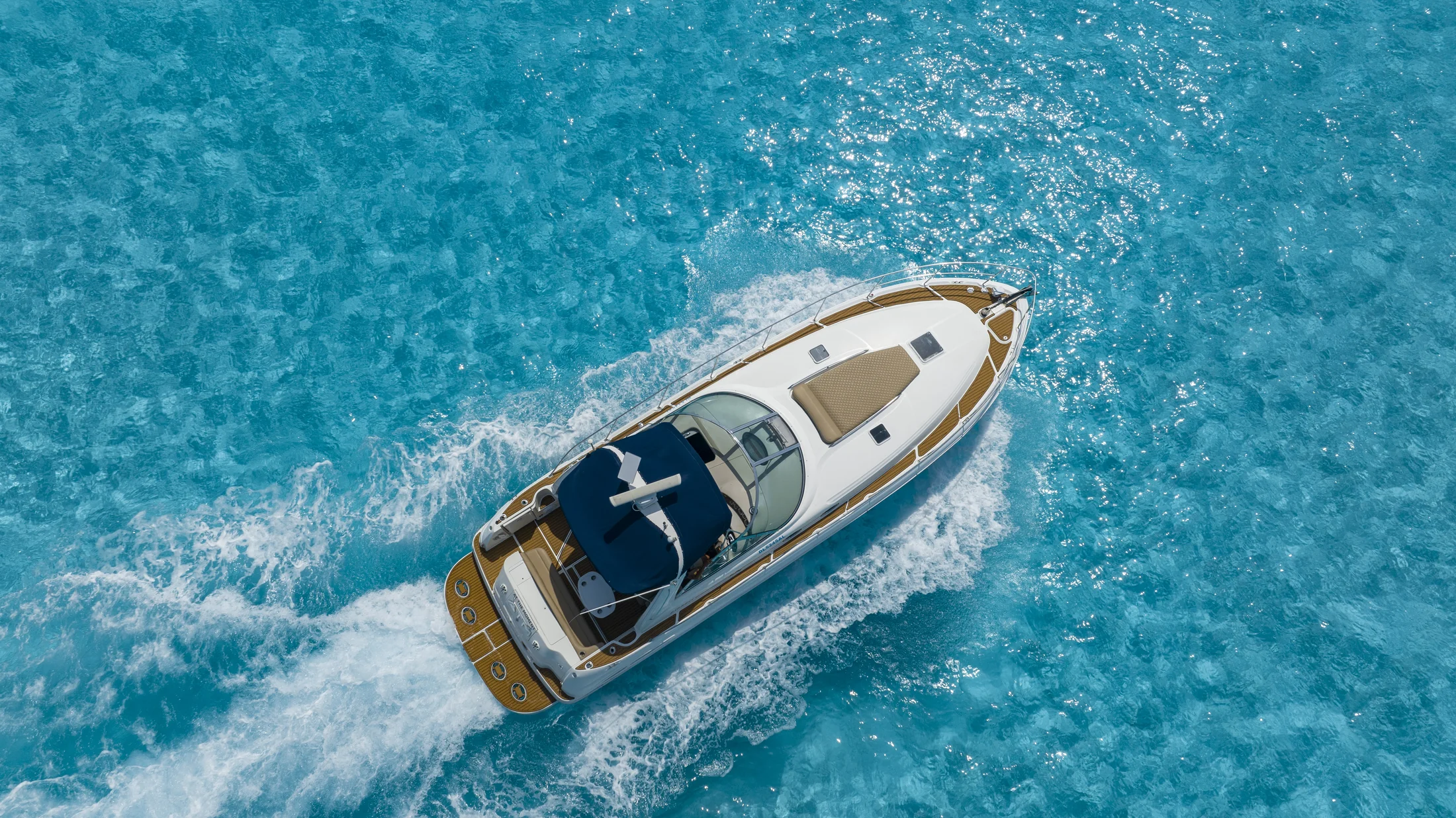 ATM 45ft top-down aerial cruising view in Cancun