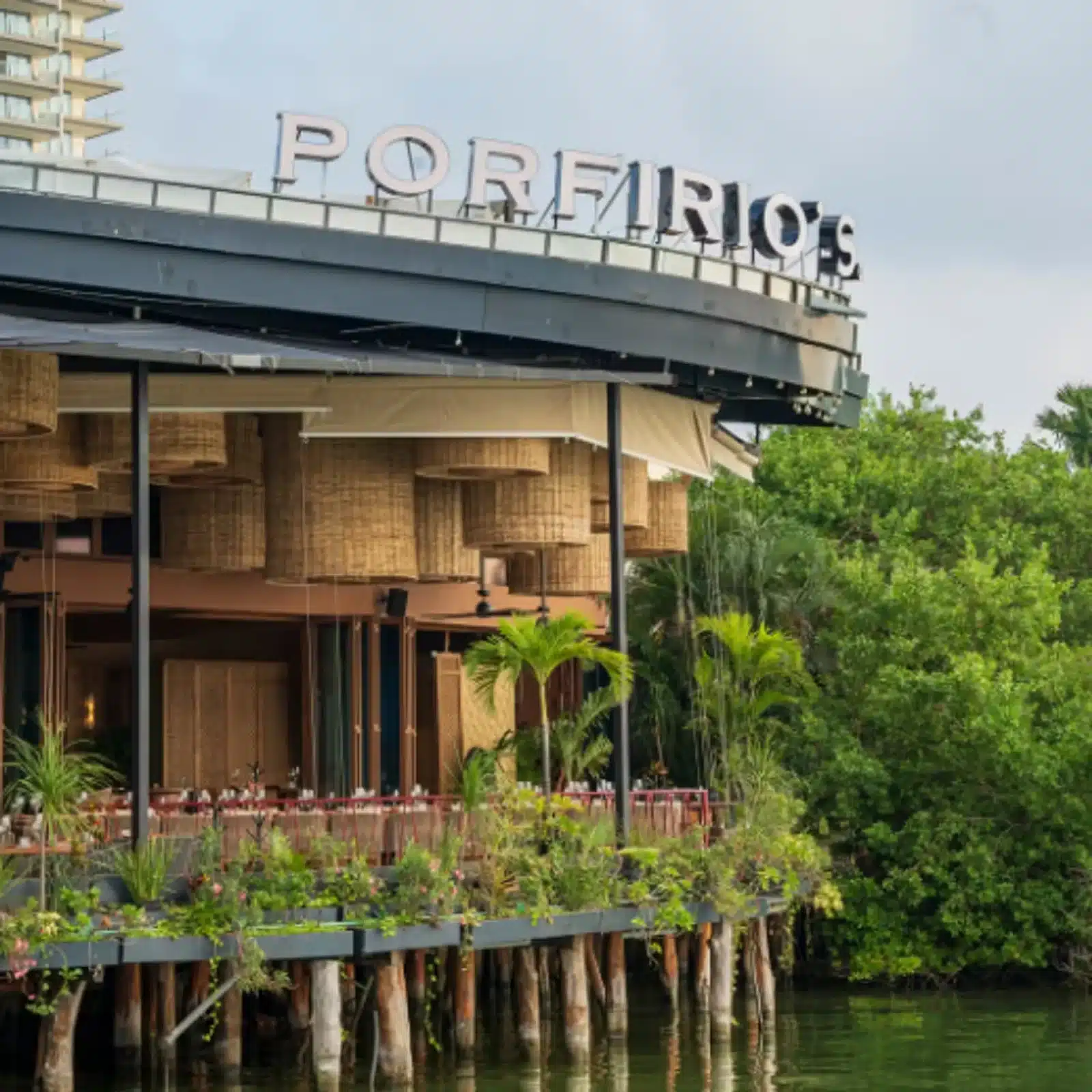Porfirio’s Cancun exterior lagoon front
