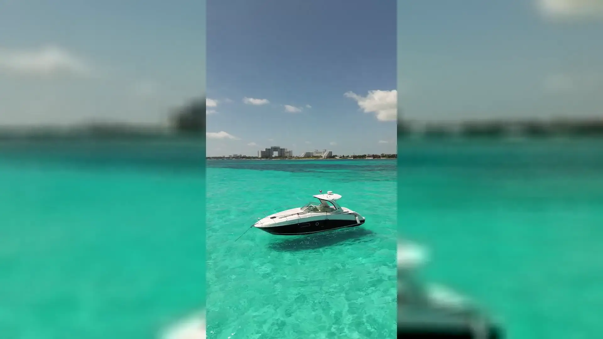 Regina 40ft private yacht charter Cancun cruising from Plaza La Isla