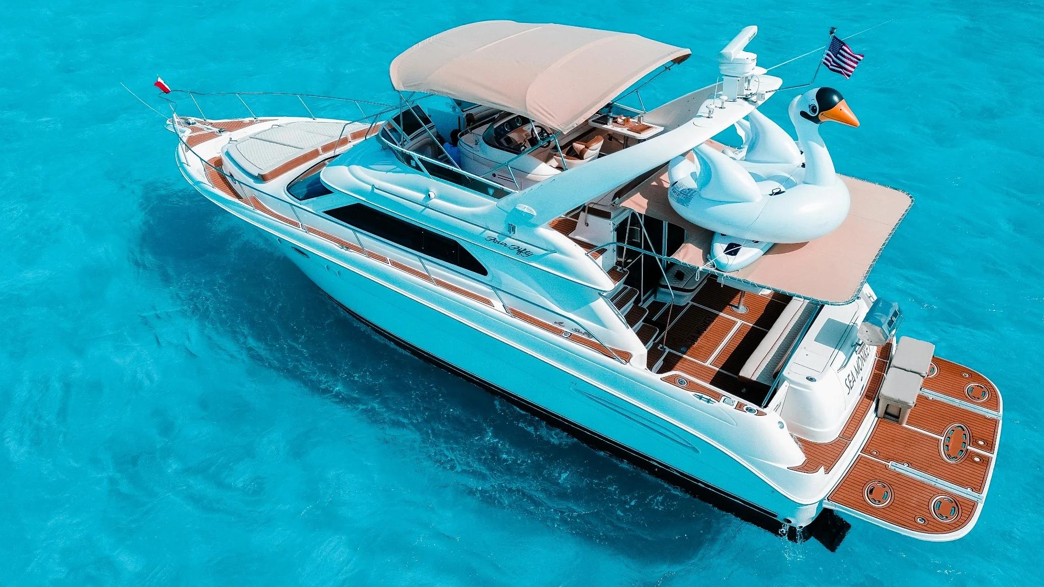 Sea Monkey 50ft flybridge and stern aerial view in Cancun