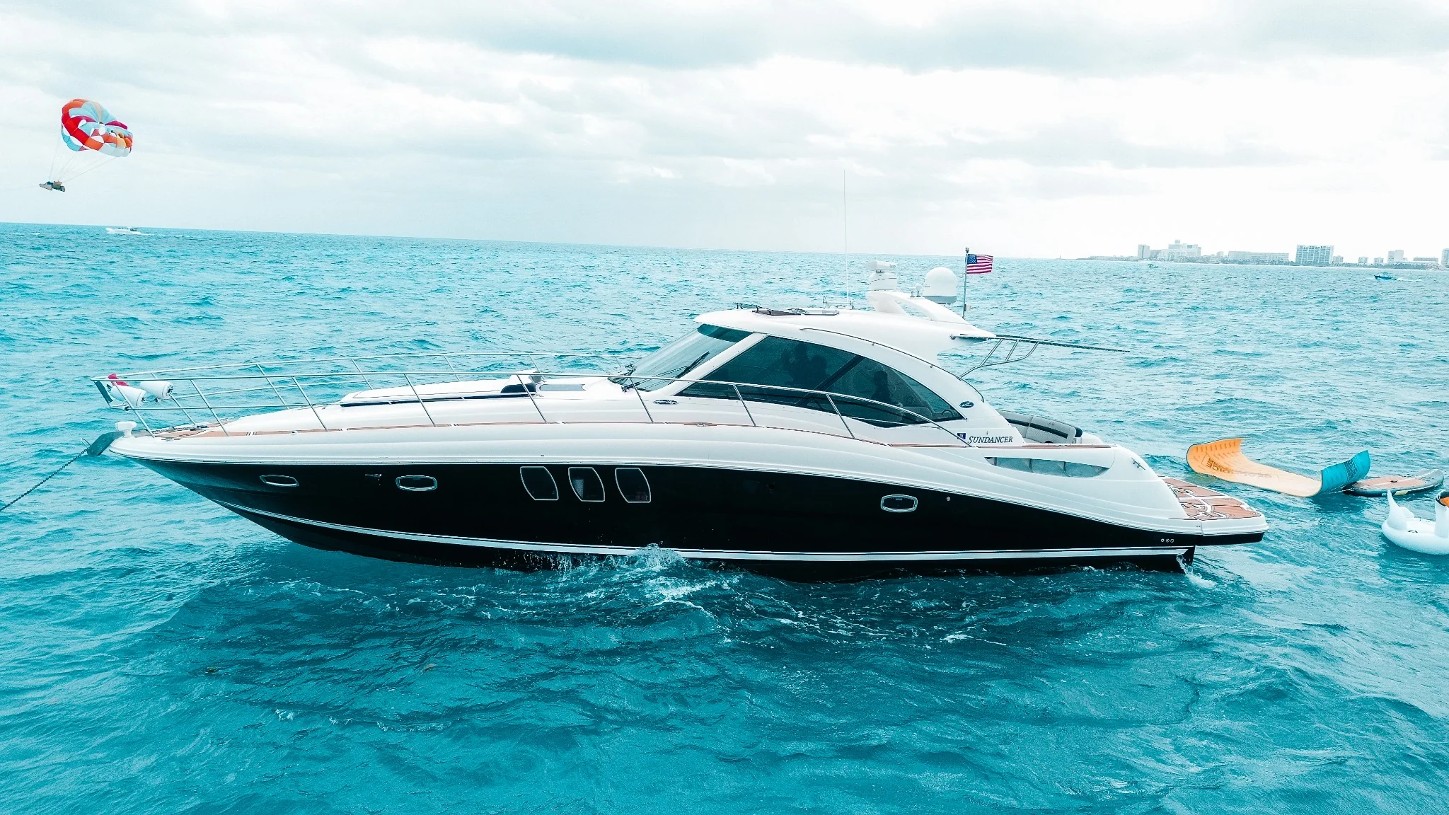 Sea Señor 50ft Sea Ray Sundancer private yacht in Cancun
