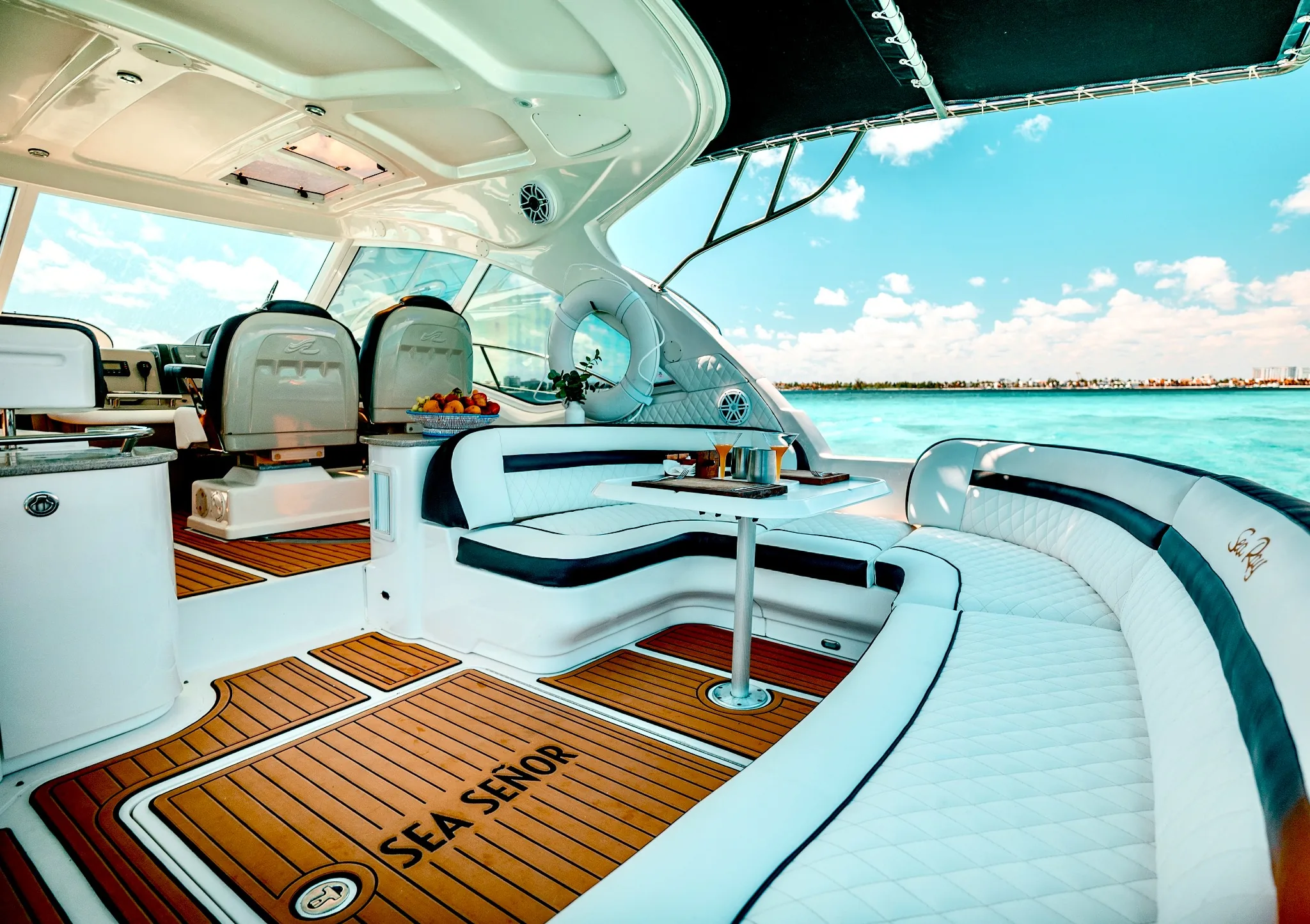 Sea Señor 50ft aft-deck social area